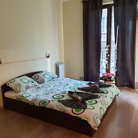 Best Luxury In The Heart Of Apartment